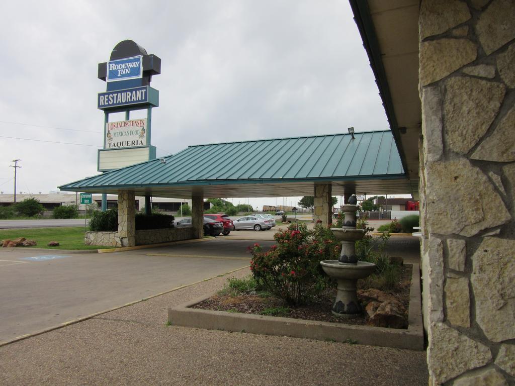 Rodeway Inn Arlington Exterior foto